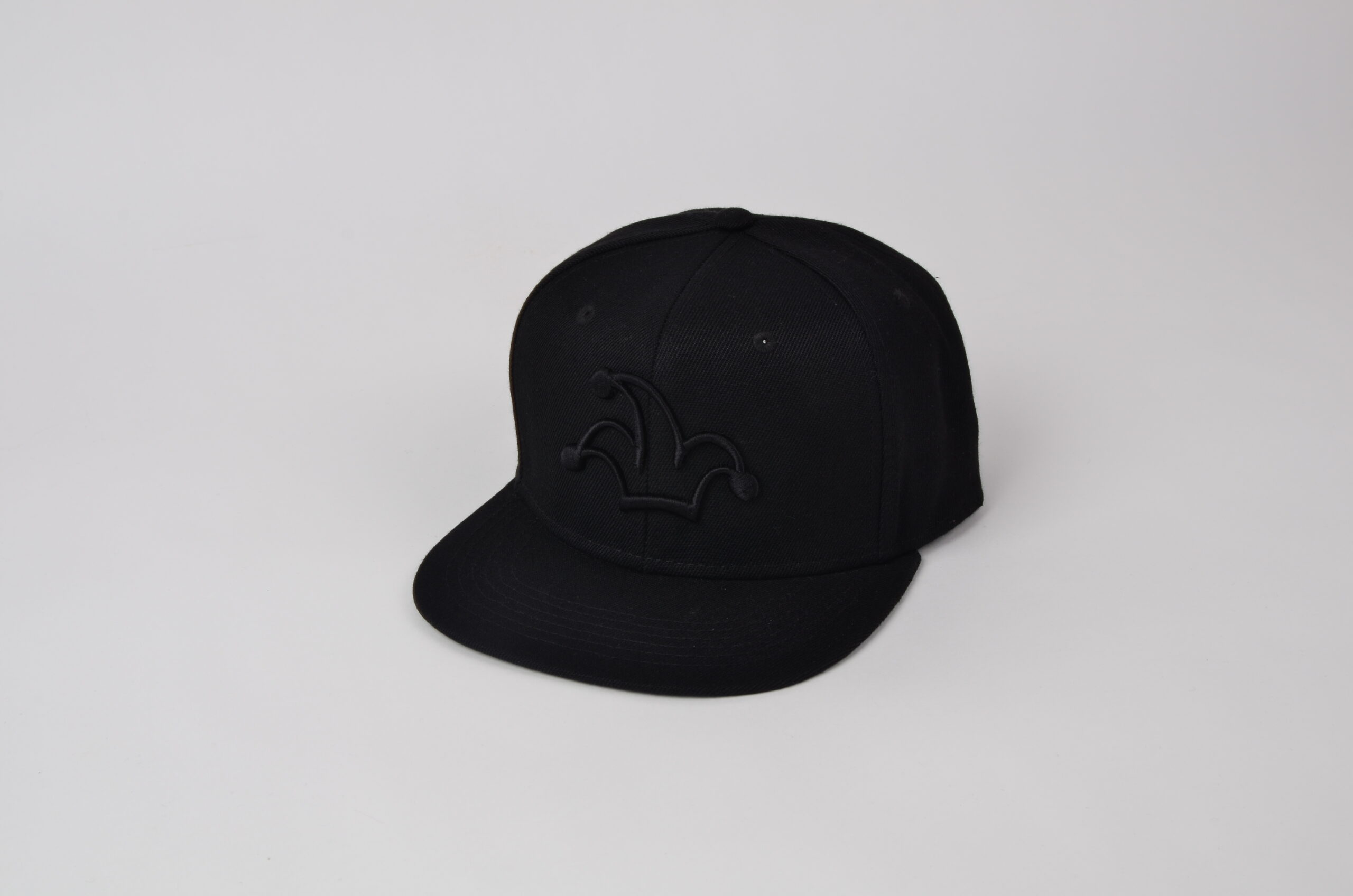 Black on black snapback kšiltovka I'M..JoKeR s 3D výšivkou 1 Black on black snapback kšiltovka I'M..JoKeR s 3D výšivkou