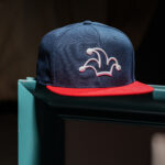 Navy snapback kšiltovka I'M..JoKeR s červeným kšiltem 8 Navy snapback kšiltovka I'M..JoKeR s červeným kšiltem